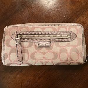 Coach Signature Zip Wallet